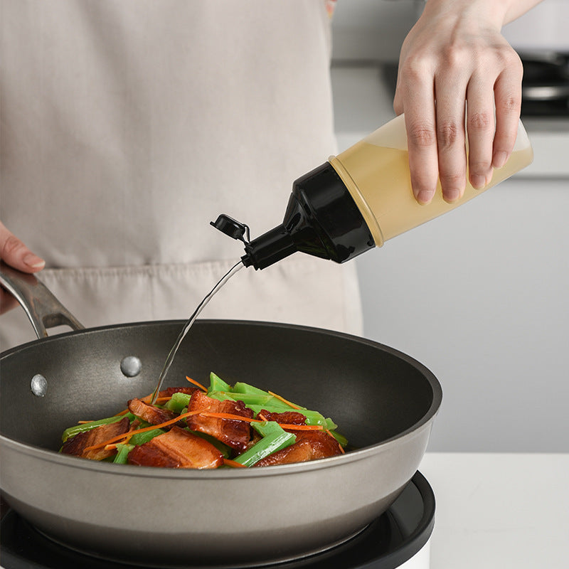 Squeeze oil and vinegar bottle for kitchen